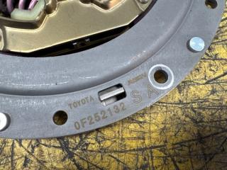 Диск сцепления TOYOTA PRIUS ZVW30 2ZR-FXE 31270-47040 2 ракурс