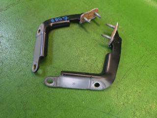 Петля 5-двери задняя TOYOTA ESQUIRE ZWR80 2ZR-FXE 3 ракурс