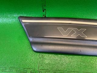 Молдинг на дверь правый задний TOYOTA LAND CRUISER HDJ81 1HD-T 75742-60030, 75742-60070 2 ракурс Молдинг на дверь правый задний TOYOTA LAND CRUISER HDJ81 1HD-T 75742-60030, 75742-60070 2 ракурс