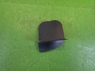 Уголок решетки под дворники передний правый HONDA VEZEL 2018