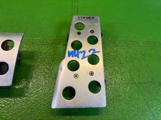 Накладка на педаль TOYOTA LAND CRUISER HDJ81 1HD-T 2 ракурс