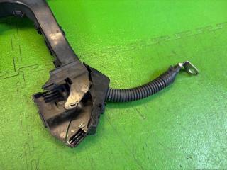 Блок предохранителей NISSAN SERENA GC27 MR20-DD 243021VM0A 4 ракурс