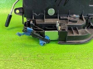 Замок двери левый передний BMW X1 E84 N46B20B 51217229457, 053702 2 ракурс
