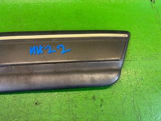 Молдинг на крыло правый задний TOYOTA LAND CRUISER HDJ81 1HD-T 75651-60050 2 ракурс