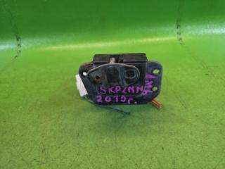 Замок 5-й двери задний NISSAN VANETTE 2015