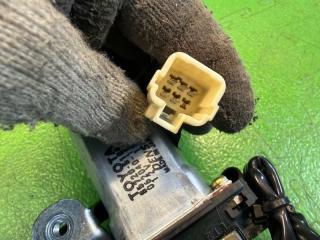 Стеклоподъемник правый передний TOYOTA BREVIS JCG15 1JZ-FSE 69801-51030 5 ракурс
