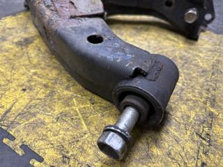 Рычаг правый передний TOYOTA LAND CRUISER UZJ100 2UZ-FE 48620-60010 2 ракурс