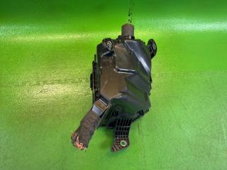Блок предохранителей под капот TOYOTA YARIS MXPA10 M15A-FKS 82662-52C20 5 ракурс Блок предохранителей под капот TOYOTA YARIS MXPA10 M15A-FKS 82662-52C20 5 ракурс