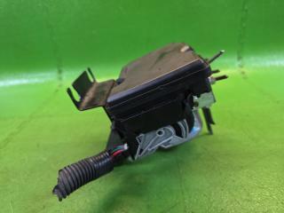 Блок abs NISSAN LEAF ZE1 EM57 47660 5SK0A 4 ракурс
