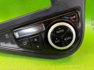 Консоль магнитофона TOYOTA AQUA NHP10 1NZ-FXE 55412-52520, 555943-2090, 55900-52800 2 ракурс