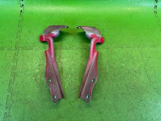 Петля капота передняя DAIHATSU YRV M211G K3-VE 1 ракурс