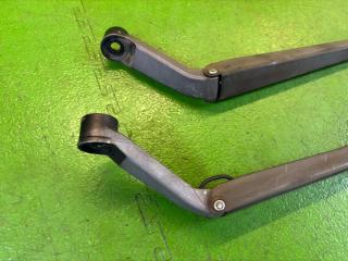 Дворник TOYOTA IST NCP65 1NZ-FE 8522152140 8521152140 2 ракурс