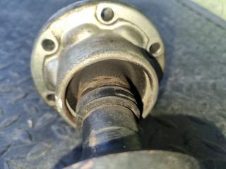 Кардан задний AUDI A4 (B9) 8W2 CYRB 8W0521101 3 ракурс Кардан задний AUDI A4 (B9) 8W2 CYRB 8W0521101 3 ракурс
