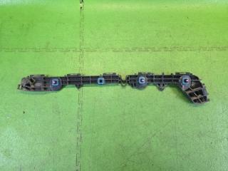 Крепление бампера правое заднее TOYOTA PRIUS ZVW55 2ZR-FXE 52575-47040 2 ракурс