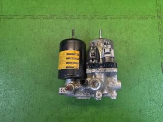 Запчасть блок abs TOYOTA PRIUS 2010