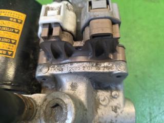 Блок abs TOYOTA PRIUS ALPHA ZVW41 2ZR-FXE 4707012020, 47070-12010 2 ракурс