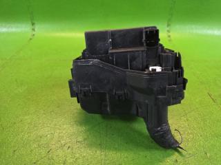 Блок предохранителей TOYOTA ROOMY M900A 1KR-FE 82641-B2010-J 3 ракурс
