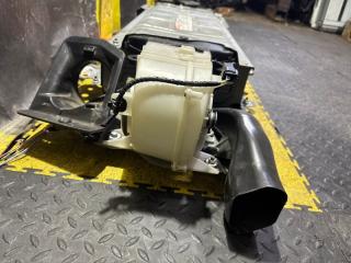 Батарея высоковольтная TOYOTA VOXY ZWR80 2ZR-FXE G9510-28030, G9280-28070 1 ракурс Батарея высоковольтная TOYOTA VOXY ZWR80 2ZR-FXE G9510-28030, G9280-28070 1 ракурс