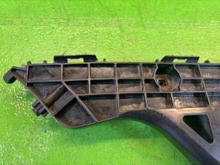 Крепление бампера левое заднее TOYOTA PRIUS ALPHA ZVW41 2ZR-FXE 52156-47010 2 ракурс