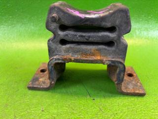 Отбойник левый задний NISSAN CARAVAN VWME25 ZD30-DDTI 55240VW002 2 ракурс