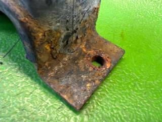 Отбойник левый задний NISSAN CARAVAN VWME25 ZD30-DDTI 55240VW002 3 ракурс