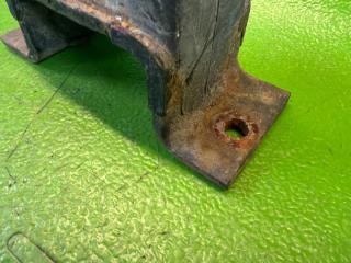 Отбойник правый задний NISSAN CARAVAN VWME25 ZD30-DDTI 55240VW002 3 ракурс