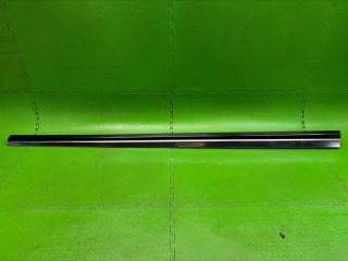 Запчасть молдинг на дверь передний правый LEXUS LS460 2009