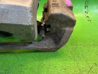 Суппорт левый задний TOYOTA PRIUS ALPHA ZVW41 2ZR-FXE 47850-47080 4 ракурс