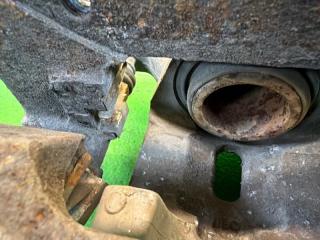 Суппорт правый задний TOYOTA PRIUS ALPHA ZVW41 2ZR-FXE 47830-47080 5 ракурс