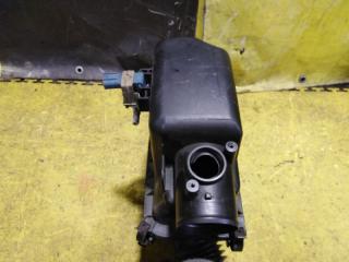 Корпус воздушного фильтра TOYOTA IST NCP65 1NZ-FE 17700-21050 5 ракурс