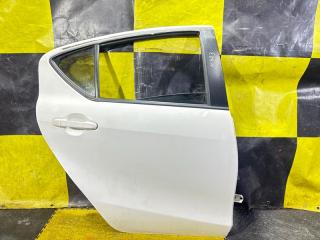 Дверь правая задняя TOYOTA AQUA NHP10 1NZ-FXE 67003-52460, 070 1 ракурс Дверь правая задняя TOYOTA AQUA NHP10 1NZ-FXE 67003-52460, 070 1 ракурс