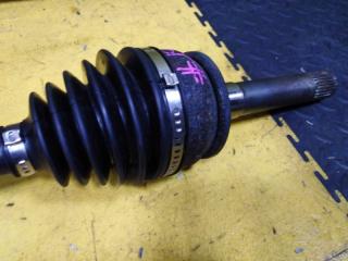 Привод правый передний MITSUBISHI DELICA PD6W 6G72 MR276876 3 ракурс Привод правый передний MITSUBISHI DELICA PD6W 6G72 MR276876 3 ракурс