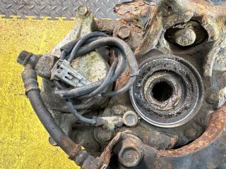 Ступица правая передняя TOYOTA GRANVIA KCH16 1KZ-TE 43201-26020 43503-29025, 43512-26130 47730-26132 3 ракурс