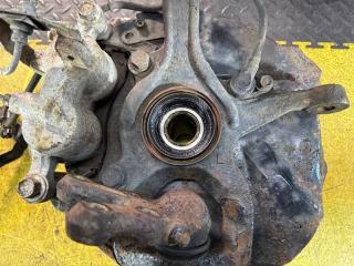 Ступица левая передняя MITSUBISHI DELICA PD6W 6G72 MB922057, MR151873 MB895730 MR205262 5 ракурс