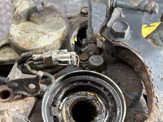 Ступица левая передняя TOYOTA GRANVIA KCH16 1KZ-TE 43202-26020 43503-29025, 43512-26130 47750-26132 4 ракурс