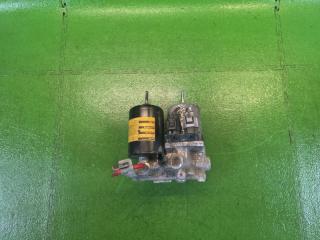 Запчасть блок abs TOYOTA PRIUS 2015