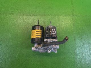 Запчасть блок abs TOYOTA PRIUS 2015