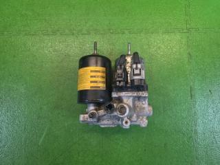 Запчасть блок abs TOYOTA PRIUS 2015