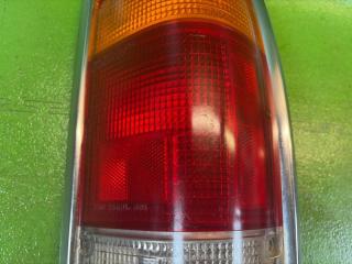Стоп-сигнал правый MAZDA PROCEED MARVIE UV56R G5-E 220-61470 3 ракурс