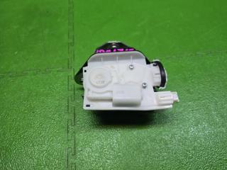 Замок 5-й двери HONDA STEPWGN RK6 R20A 2 ракурс