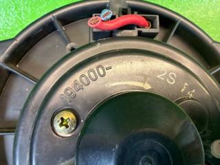 Мотор печки TOYOTA GRANVIA KCH16 1KZ-TE 87103-44020, 194000-7170 2 ракурс