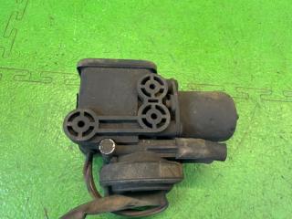 Клапан 4wd MAZDA BONGO SKP2M L8 4 ракурс Клапан 4wd MAZDA BONGO SKP2M L8 4 ракурс