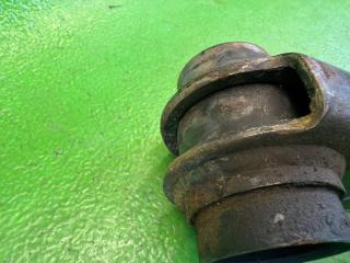 Крепление торсиона левое NISSAN VANETTE SKP2MN L8 S083-34-050C, S08334050, 54216-HC000 4 ракурс