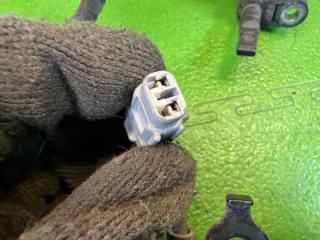 Датчик abs левый передний TOYOTA CROWN MAJESTA UZS187 3UZ-FE 89543-30270 2 ракурс Датчик abs левый передний TOYOTA CROWN MAJESTA UZS187 3UZ-FE 89543-30270 2 ракурс