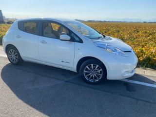 Электронный блок NISSAN LEAF AZE0 EM57 284E7 4NN0A 3 ракурс