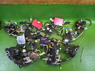 Доводчик двери TOYOTA CROWN MAJESTA UZS207 3UZ-FE 89223-30100, 89222-30230, 89225-30060, 89224-30120, 123300-7170, 123300-7160, 123300-7190, 123300-7180 1 ракурс