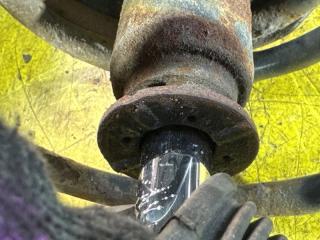 Стойка подвески передняя MITSUBISHI PAJERO IO H66W 4G93 MR319792 4 ракурс