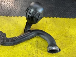Патрубок турбины AUDI A4 (B9) 8W2 CYRB 8W0145673L 2 ракурс Патрубок турбины AUDI A4 (B9) 8W2 CYRB 8W0145673L 2 ракурс