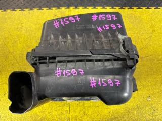Корпус воздушного фильтра TOYOTA VOXY ZRR85 3ZR-FAE 17700-37280 2 ракурс