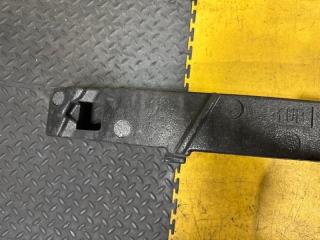 Пенопласт в бампер передний TOYOTA YARIS MXPA10 M15A-FKS 52611-K0030 3 ракурс